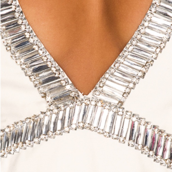 NBD Tavi Dress in White & Silver halter dress. Size med Great used condition. - Picture 4 of 7